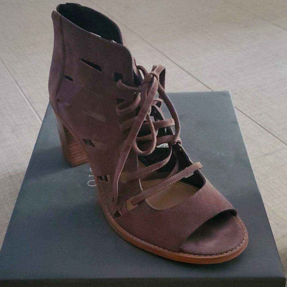 Vince Camuto Suede Sandals
